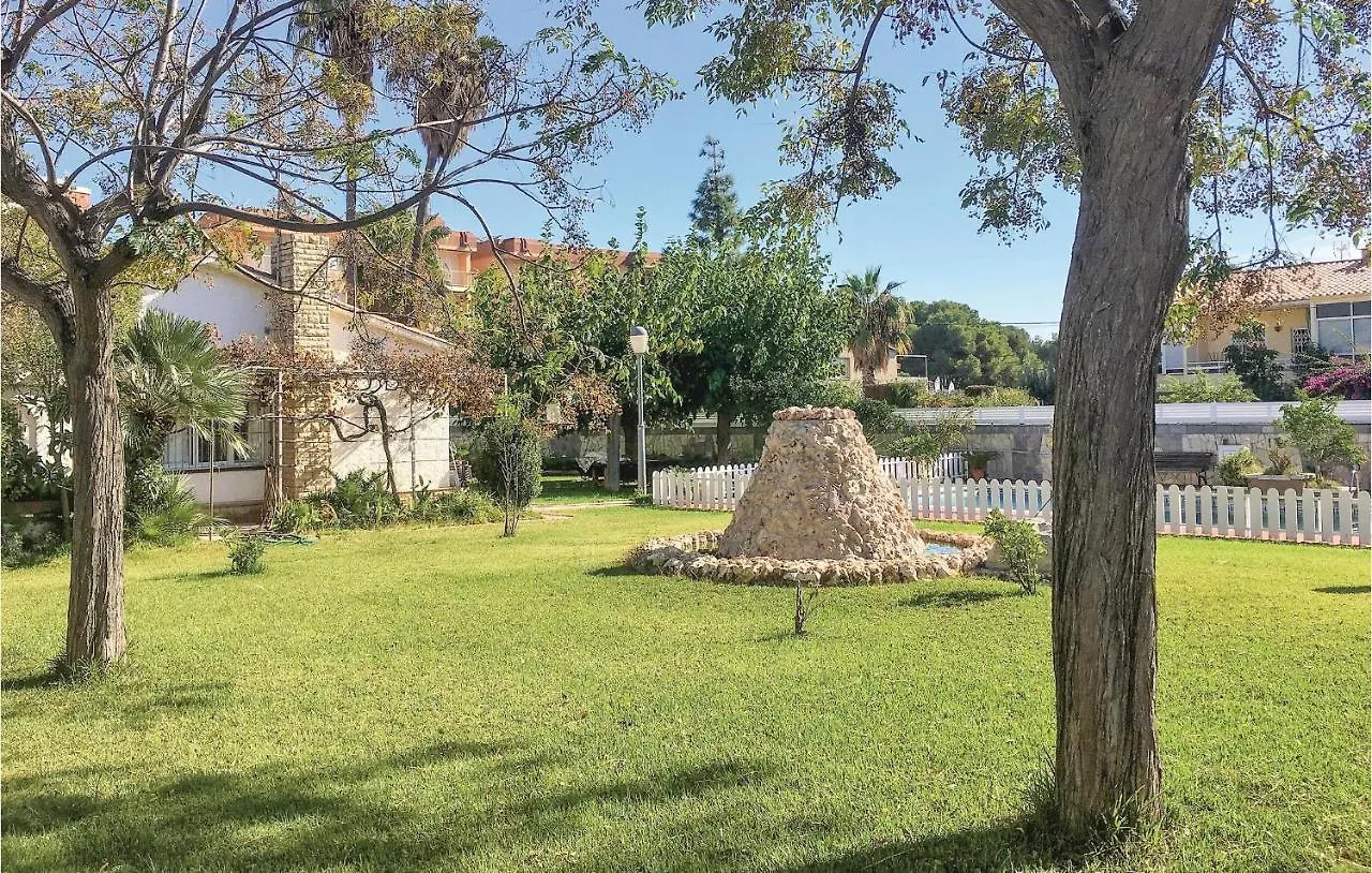 קמארוגה Cozy Home In Francas With Kitchen 0*,  ספרד